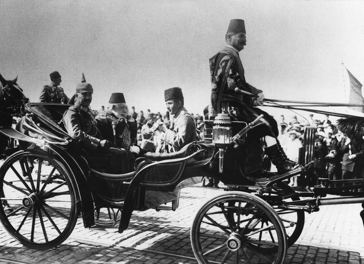 Κωνσταντινούπολη 1917 - Ο Κάιζερ μαζί με τον Μωάμεθ τον Πέμπτο και τον Ενβέρ Πασά.