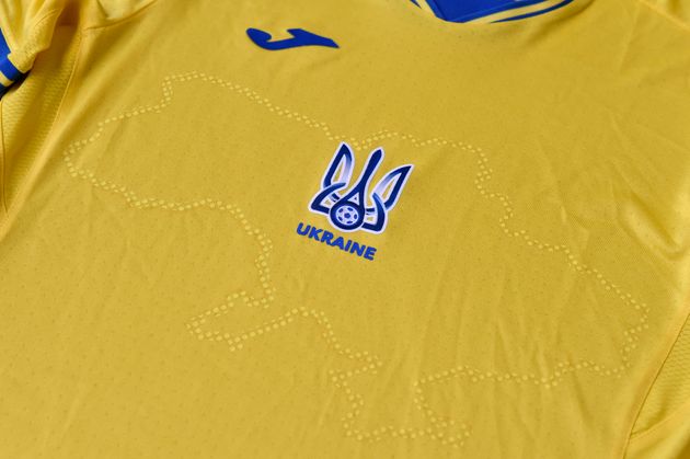 Une photo du maillot de la sélection ukrainienne pour l'Euro prise le 6 juin 2021.