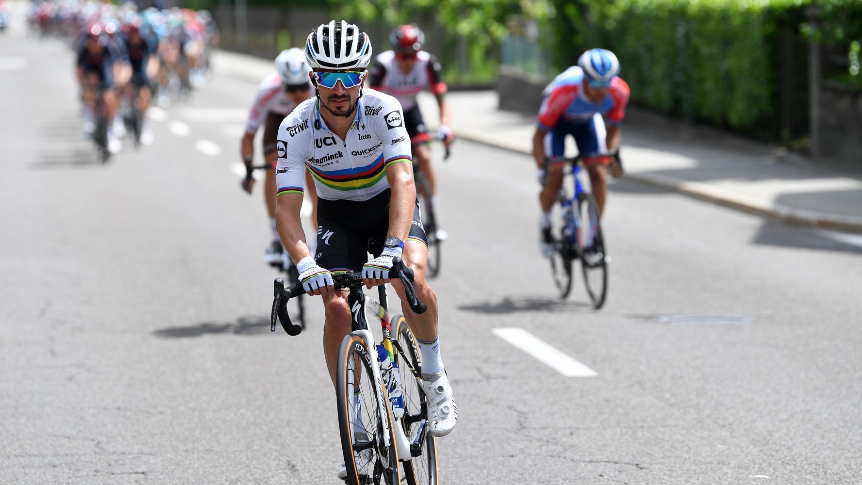 Julian Alaphilippe Rejoint Marion Rousse Pour L Arrivee De Leur Bebe Le Huffpost Julian Alaphilippe Rejoint Marion Rousse Pour L Arrivee De Leur Bebe Le Huffpost