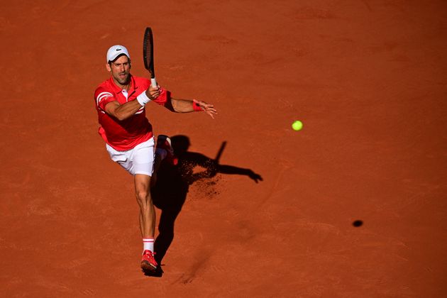 Le Serbe Novak Djokovic est parvenu à renverser le Grec Stefanos Tsitsipas en finale de Roland-Garros 2021 ce dimanche 13 juin.