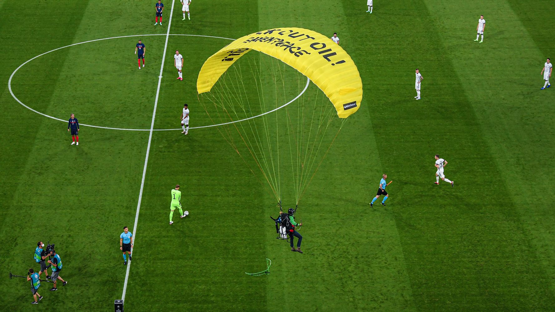 Greenpeace Protester Parachutes Into Euro 2020 Stadium, Injures 2