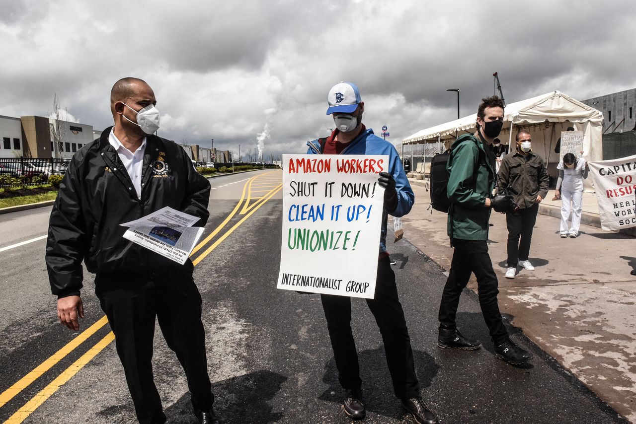 People protest working conditions at the Staten Island fulfillment center on May 1, 2020.