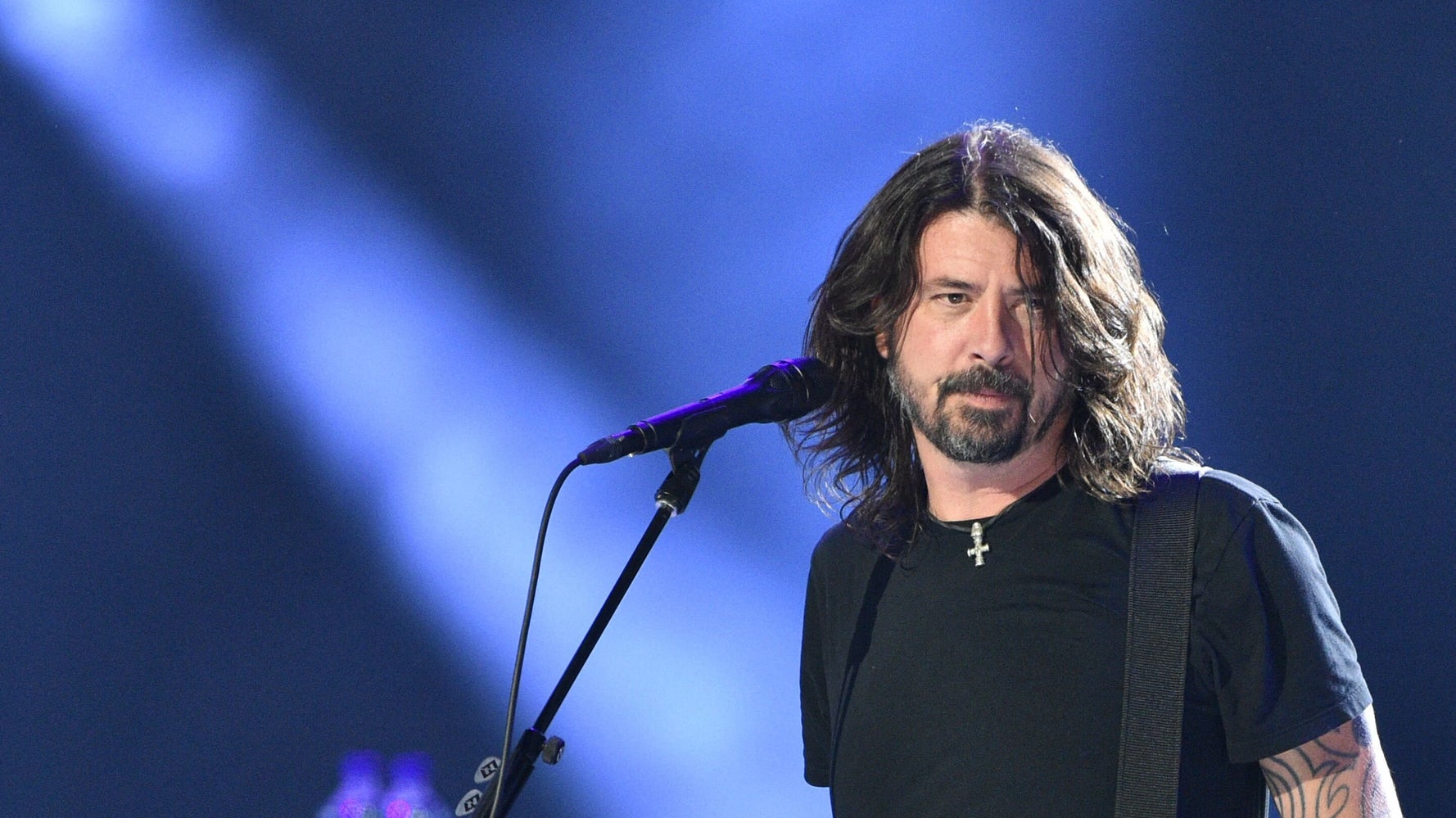 Anti-Vaccine Group Protests Outside Foo Fighters Show For Vaccinated Fans Only