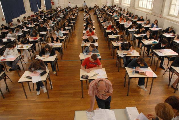 Baccalaureat au lycee Clemenceau a Nantes le 16/06/2008, epreuve de philosophie. (Photo by Alain DENANTES/Gamma-Rapho via Getty Images)