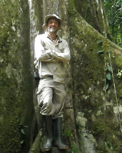 El escritor Fernando Gamboa