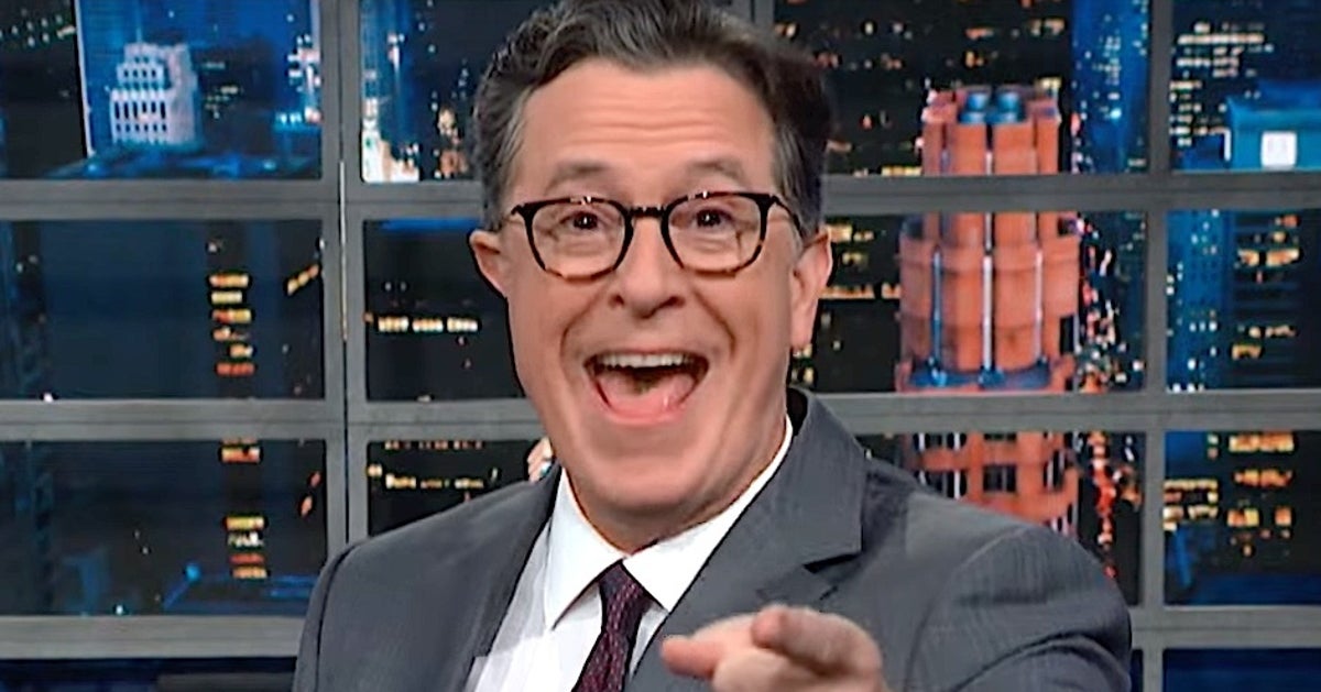 Stephen Colbert Gets His Entire Audience To Troll Texas In Unison ...