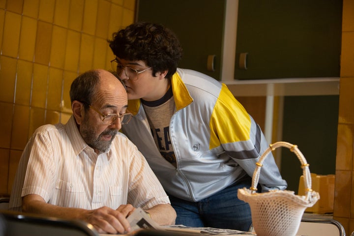 Miguel Rellán interpreta al abuelo de Bob Pop.