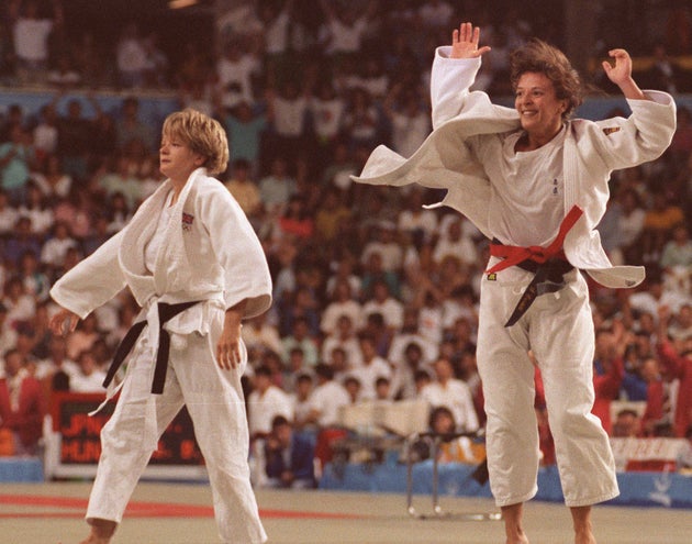 Miriam Blasco, exultante tras coronarse campeona