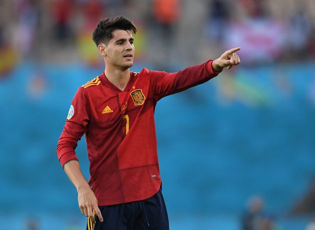 Totale Emporung Uber Morata Fur Seine Worte Als Sie Ihn Um Eine Nachricht Fur Die Spanier Bitten