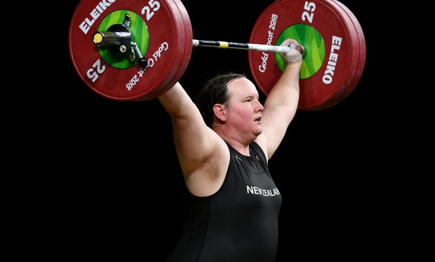 Laurel Hubbard, ici au mois d'avril 2018, est la 1ère athlète ouvertement trans de l'histoire des Jeux olympiques.