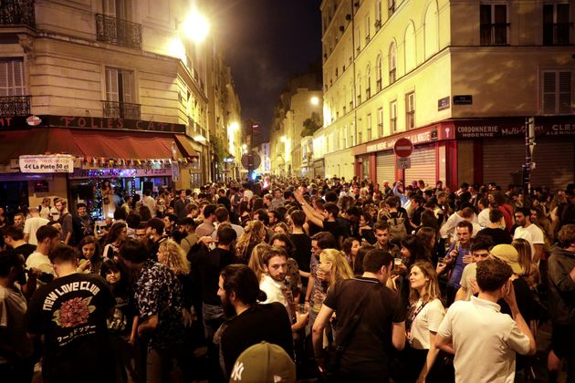 Un rassemblement pour la Fête de la Musique à Paris, le 21 juin 2021.