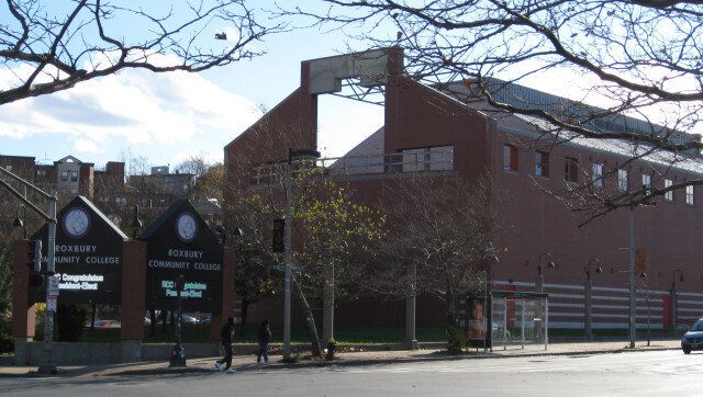 Description Roxbury Community College, Boston, MA | Source | Date 2008-11-17 | Author Biruitorul | Permission | other_versions ... 