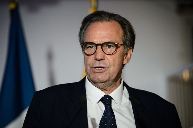 Renaud Muselier prononçant un discours à l'issu des résultats du 1er tour des élections régionales en PACA le 20 juin à Marseille.