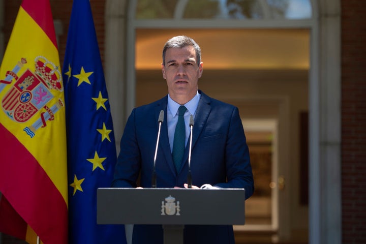Pedro Sánchez, en la escalinata de La Moncloa