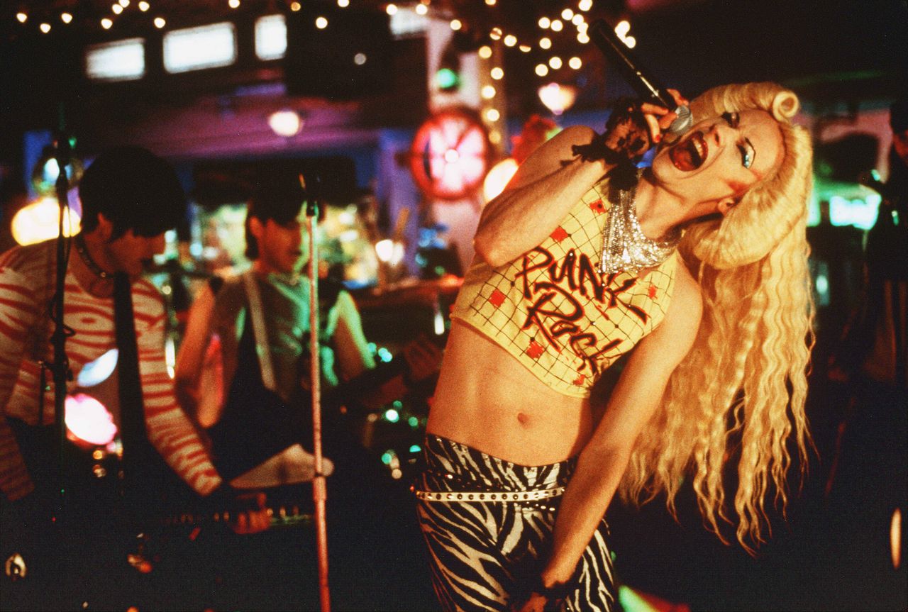 John Cameron Mitchell in Hedwig And The Angry Inch