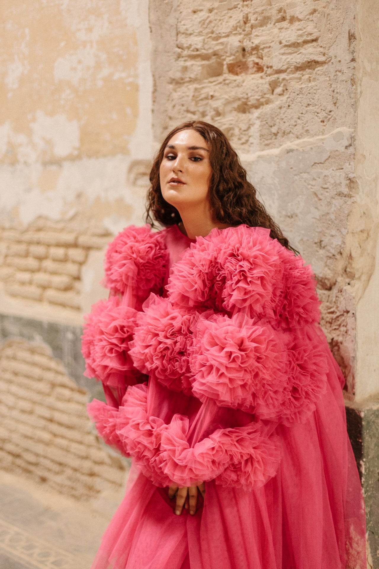 Alejandra. Vestuario: Matias Martini/ Maquillaje y Peluquería: Sarah Kceres (@sarahkceres)/ Sastra: Ana Céspedes (@anacespedes8)