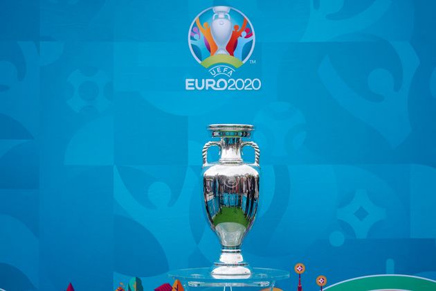 Le trophée de l'Euro, ici présenté à Londres, le 4 juin
