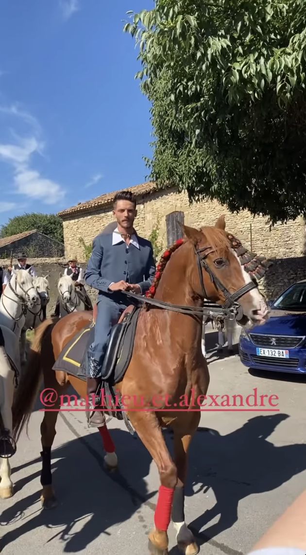 À leur mariage, Matthieu et Alexandre ont fait une arrivée remarquée