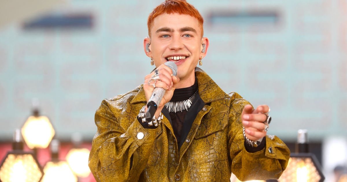 Alex wants. Олли Александер. Olly Alexander 2024.