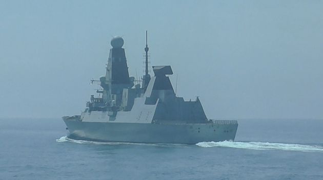  HMS Defender 