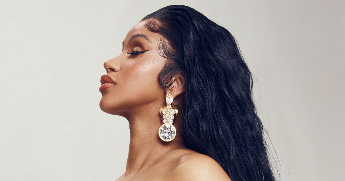 Cardi B Reveals Pregnancy During Migos Performance At 2021 BET Awards