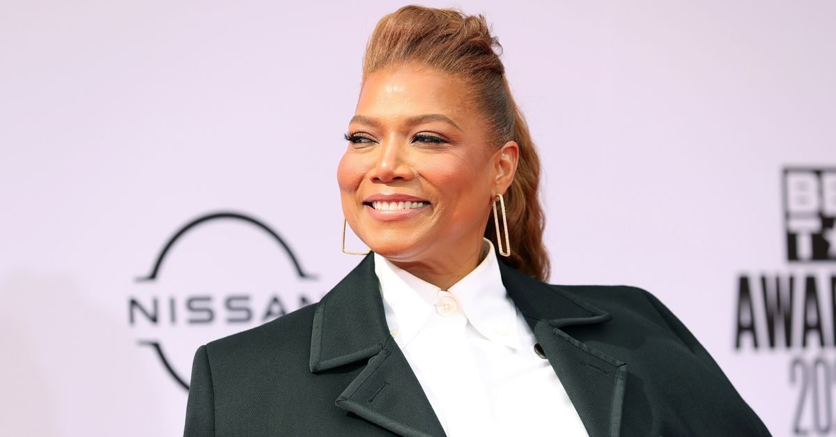 Queen Latifah Honored With Lifetime Achievement Award At 2021 BET ...
