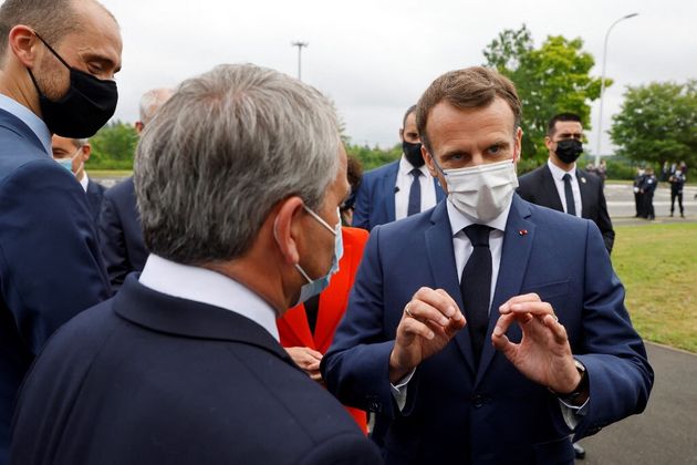 Macron félicite Bertrand au lendemain de sa victoire, qui lui cause de l'abstention