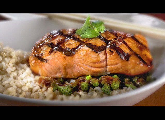 Asian Grilled Salmon On Brown Rice (P.F. Chang's China Bistro)