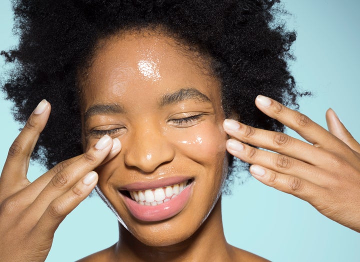 Want to glow like this? Look into skin care products that contain niacinamide.