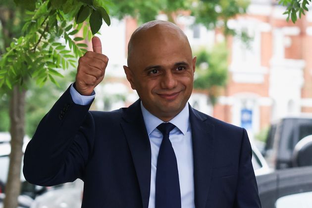 Sajid Javid quittant son domicile à Londres, le 27 juin 2021