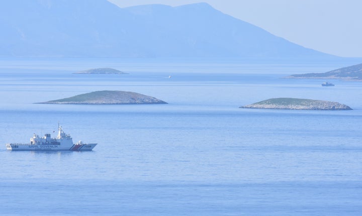 Τουρκική ακταιωρός κοντά στα Ίμια.