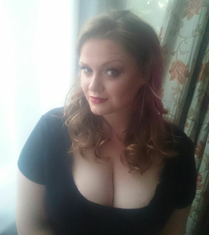 big breasts dating site