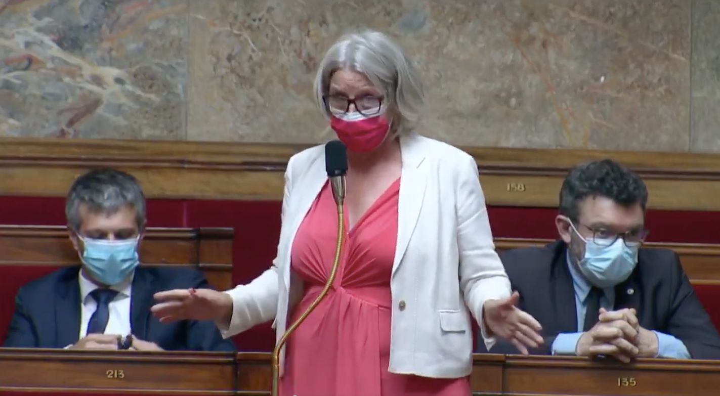 Interdire aux assesseures de porter un voile? Le débat déchire l'Assemblée