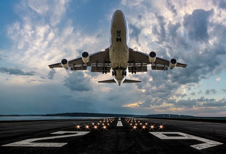 Christmas 2021 Flights Expensive 7 Tips For Finding Flight Deals Now That Everything Is So Expensive Huffpost Life Christmas 2021 Flights Expensive 7 Tips For Finding Flight Deals Now That Everything Is So Expensive Huffpost Life