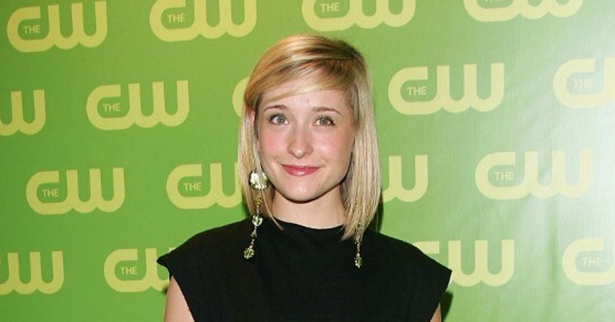 Allison Mack de "Smallville" condamnée à 3 ans de prison - Vimarsana News