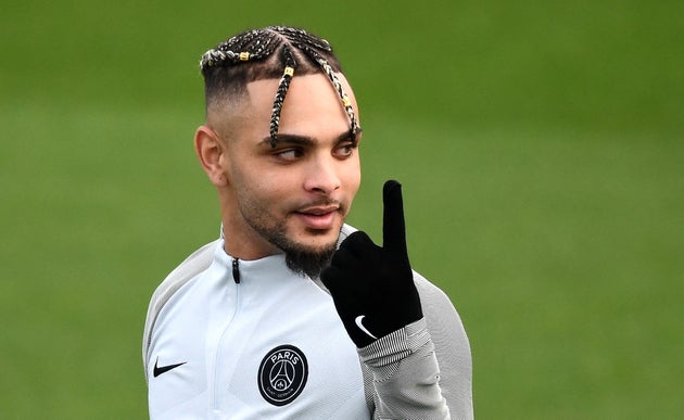 Le footballeur du Paris Saint-Germain Layvin Kurzawa a assisté à une violente agression verbale raciste alors qu'il sortait de l'entraînement (photo d'archive en date de décembre 2017).
