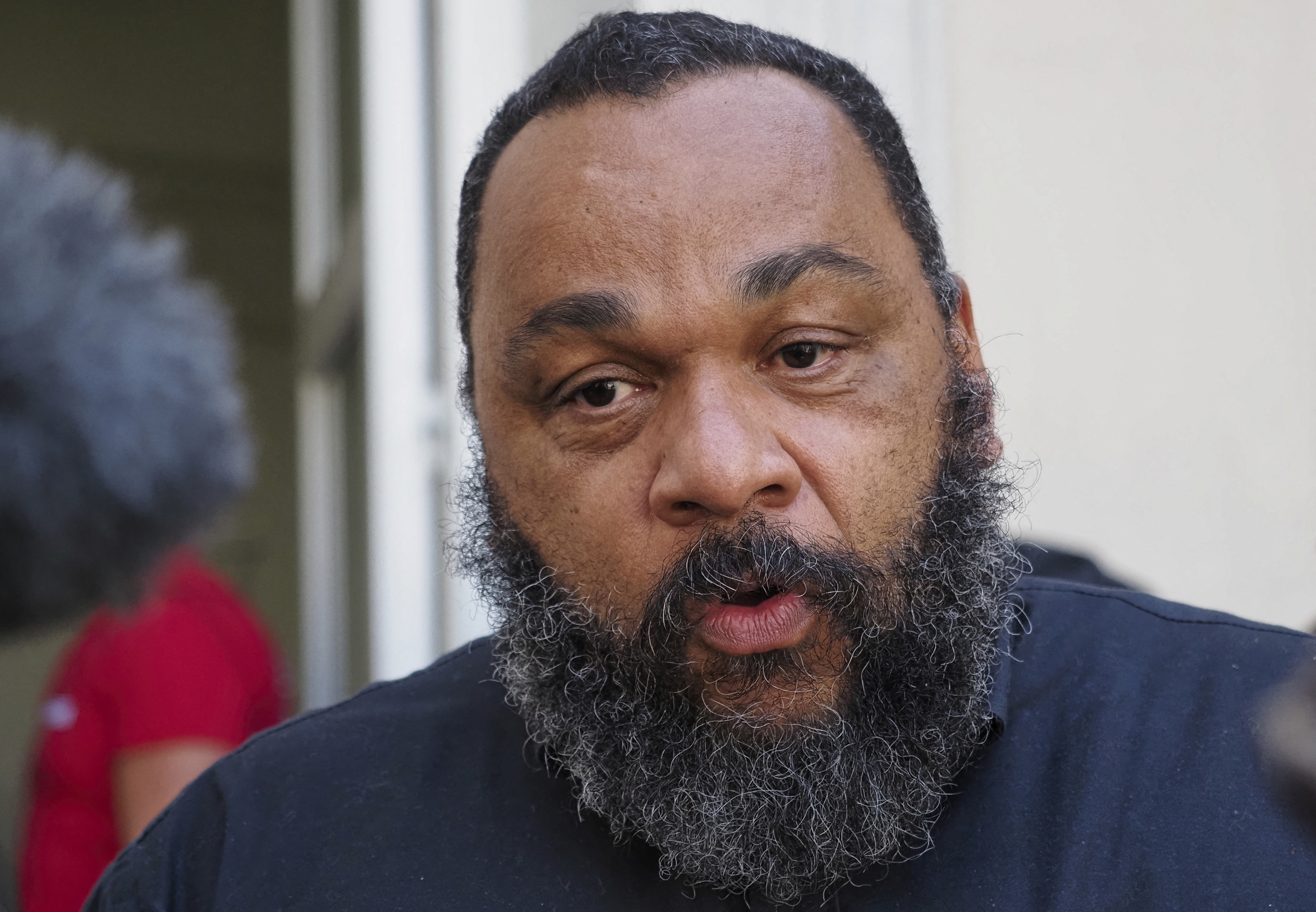 Dieudonné condamné pour "injures publiques" et "provocation à la haine"