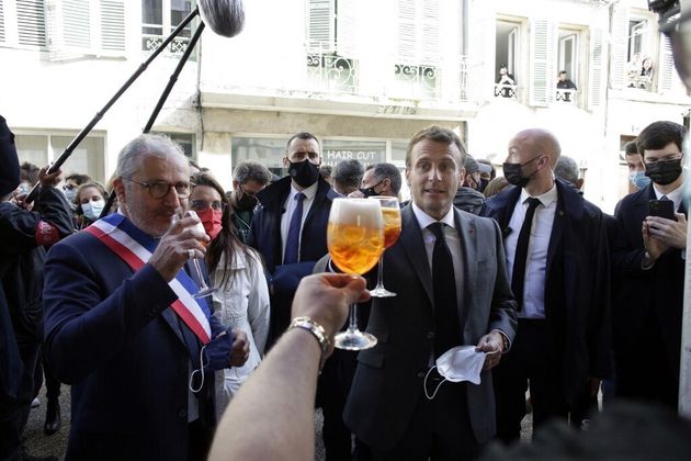 Le candidat avec qui les Français veulent boire une bière n'est pas favori de la présidentielle...