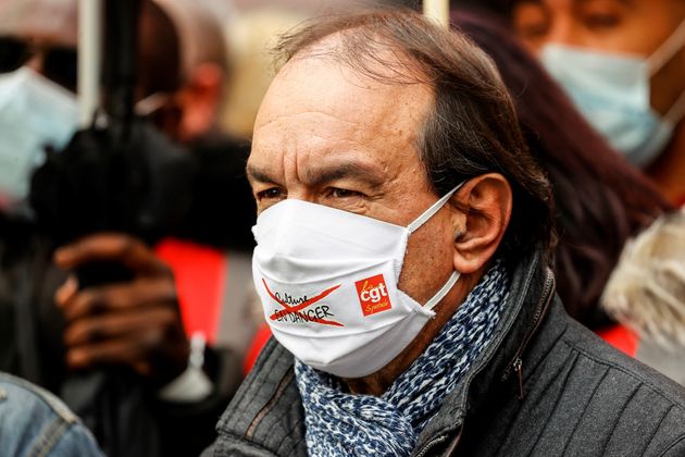 Le secrétaire général de la CGT Philippe Martinez lors d'une action à Paris en soutien au secteur de la culture affecté par les mesures sanitaires contre le Covid-19, le 4 février 2021. (Photo by Thomas SAMSON / AFP)