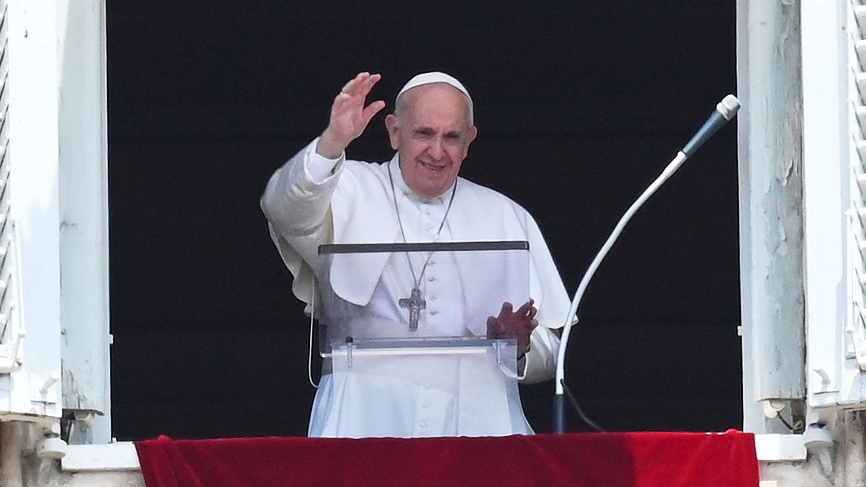 Pope Francis 'In Good Condition, Alert' After 3-Hour Intestinal Surgery