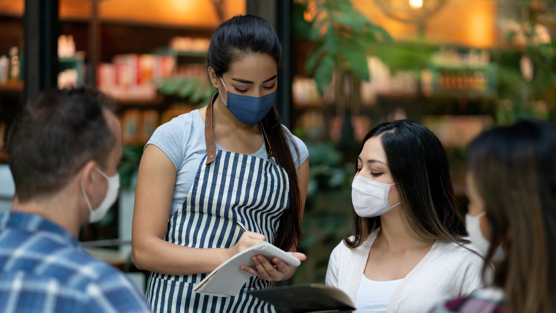 5 Reasons You Should Be Patient With Restaurants As They Reopen