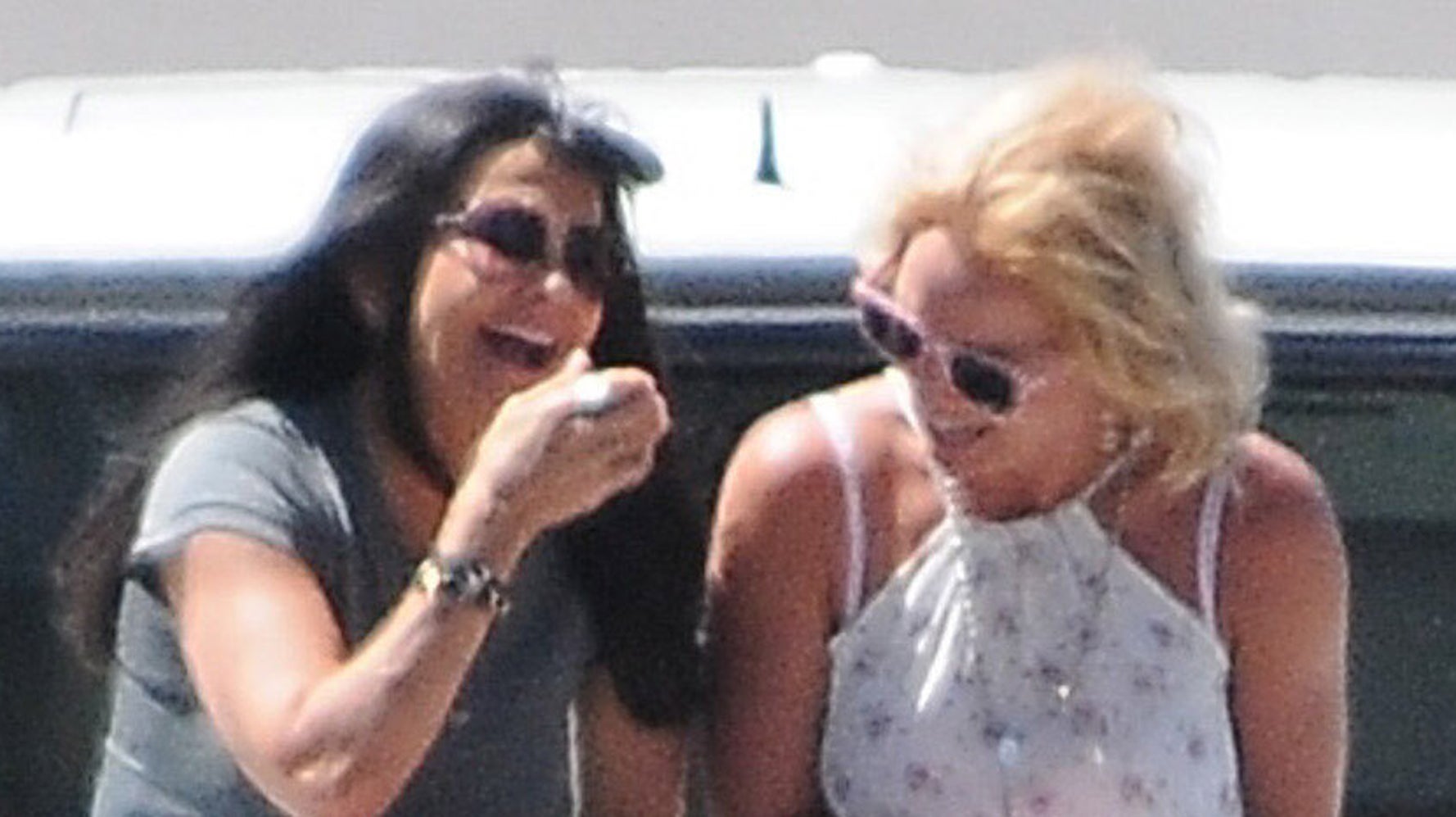 Britney Spears's Mom Asks Court To Respect Singer's Wish To End Conservatorship - Vimarsana News