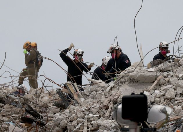 Dans l'immeuble effondré en Floride, fin des recherches de survivants