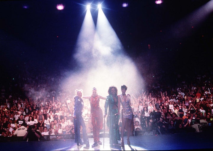 Concierto en Wembley (Londres) de las Spice Girls en 1998.
