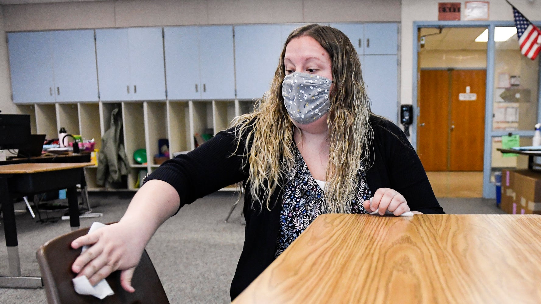 CDC: Vaccinated Teachers And Students Don’t Need Masks