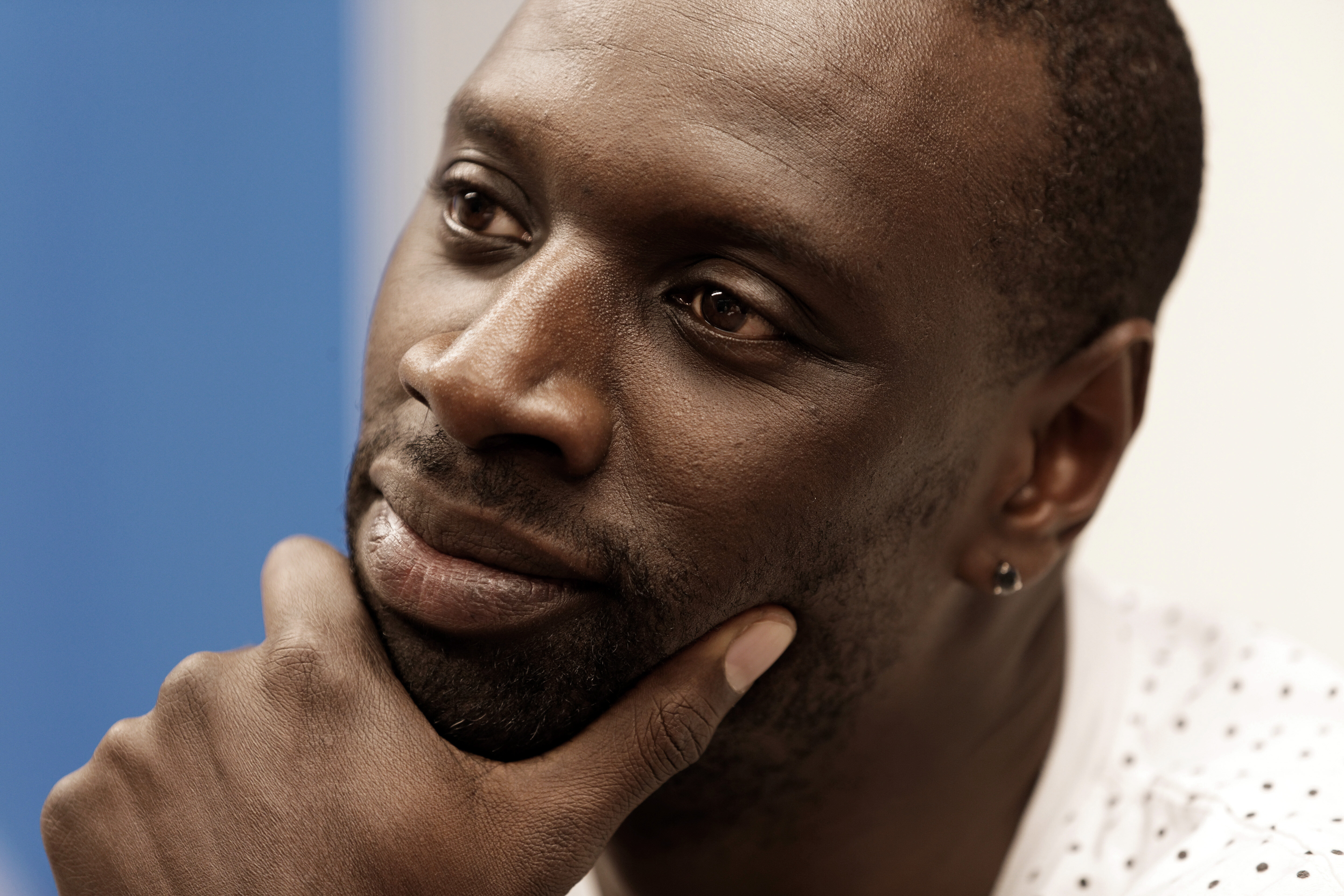 Omar Sy au Festival d'Avignon: ce que explique "Frère d'âme", le roman que va lire l'acteur