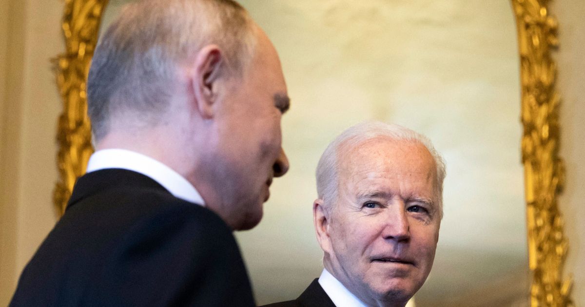 Biden Tells Putin Russia Must Crack Down On Cybercriminals