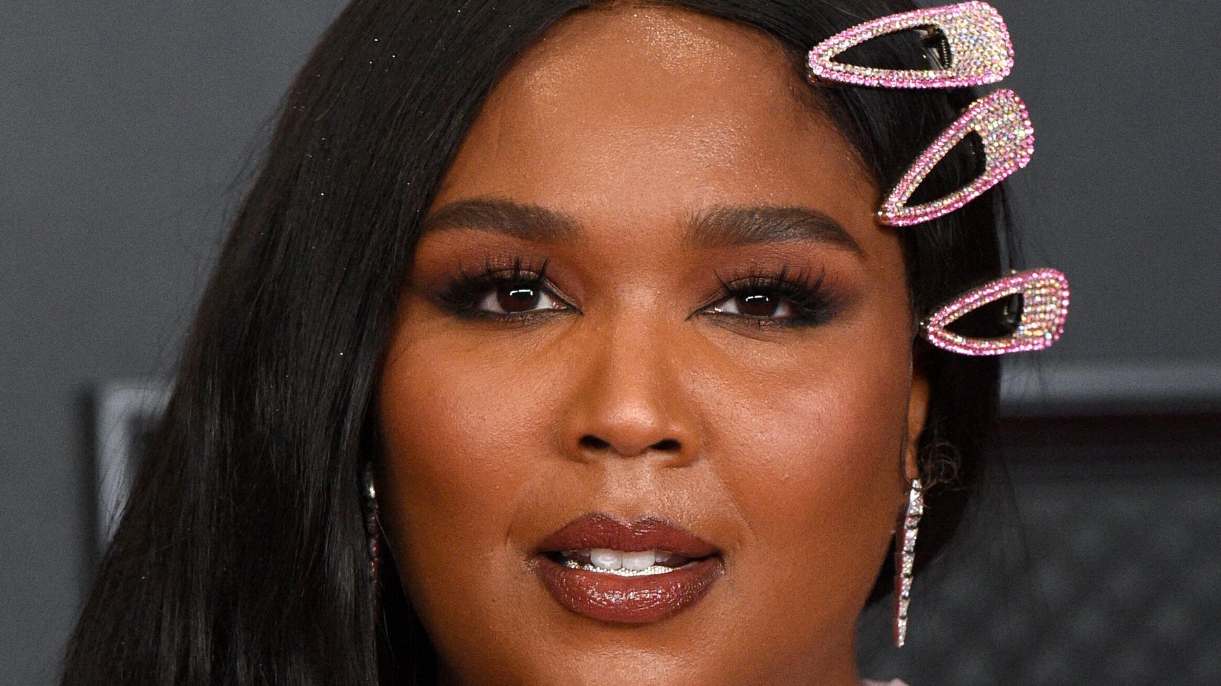 Lizzo Proves Hot Pink Is Her Color With New Pixie Cut Hairstyle