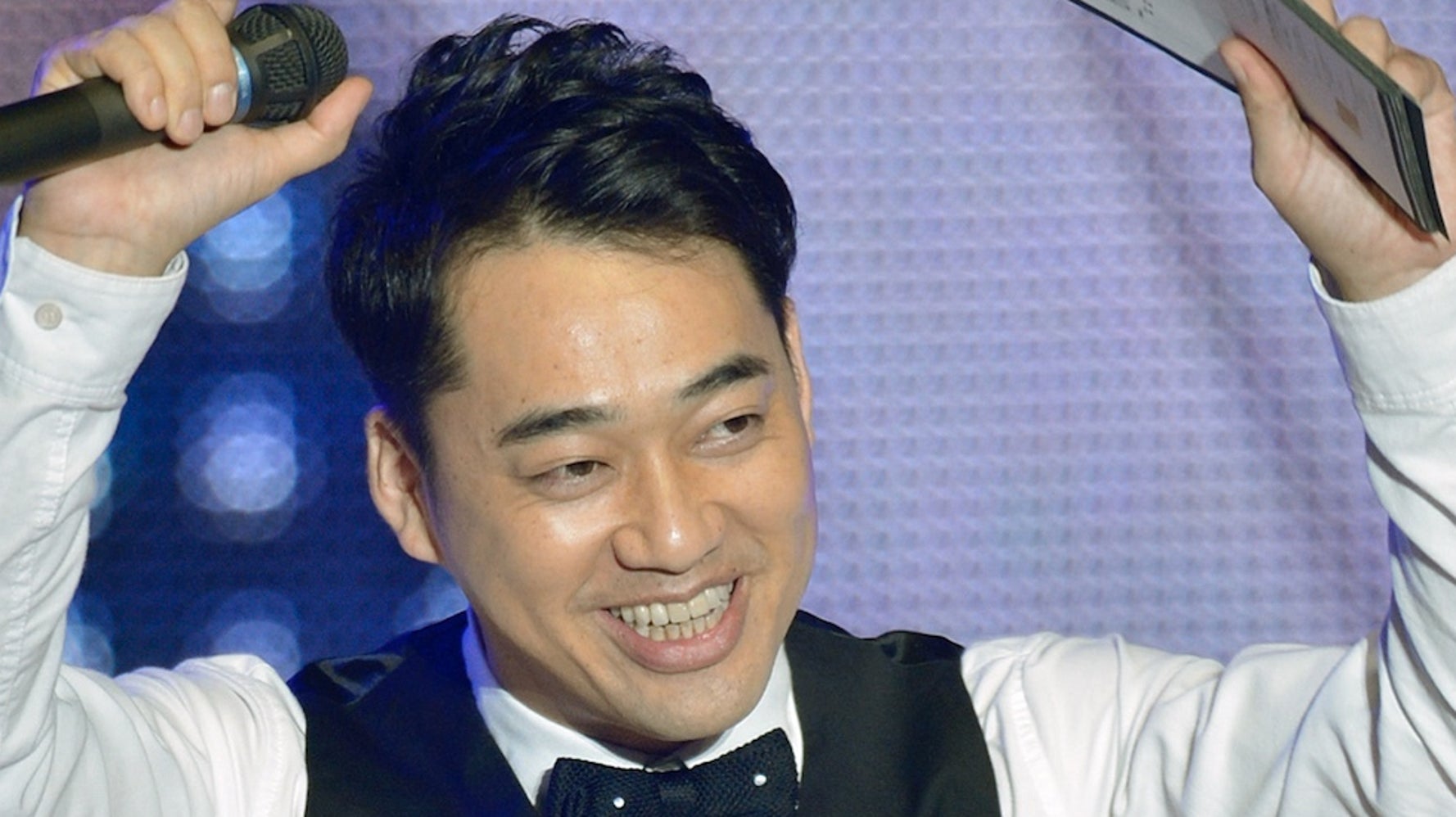 バナナマン設楽統さんが金髪に 似合う カッコよすぎ とネットで話題 画像あり ハフポスト バナナマン設楽統さんが金髪に 似合う カッコよすぎ とネットで話題 画像あり ハフポスト