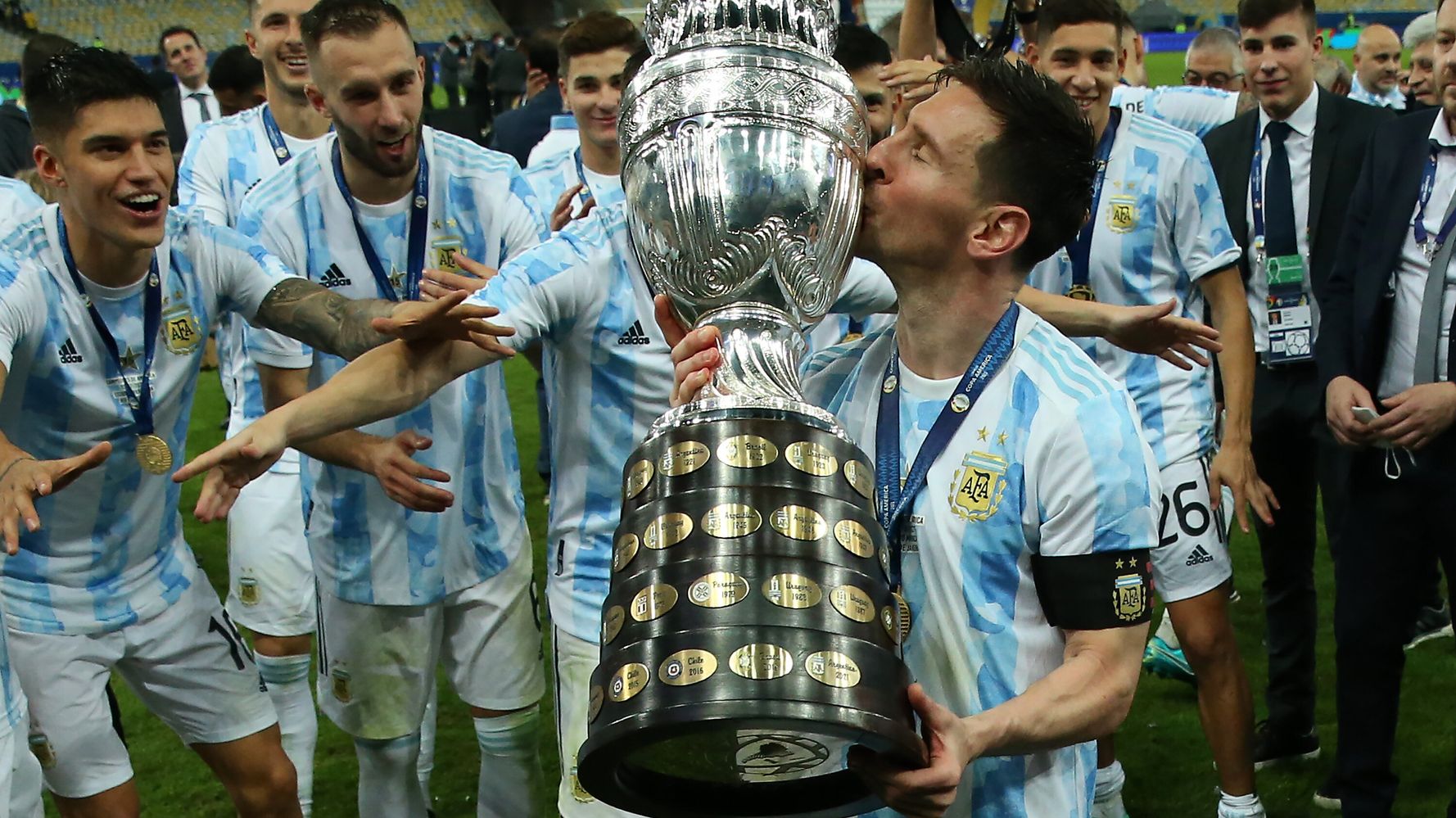 Soccer Legend Lionel Messi Finally Wins Elusive International Trophy For  Argentina | HuffPost Sports